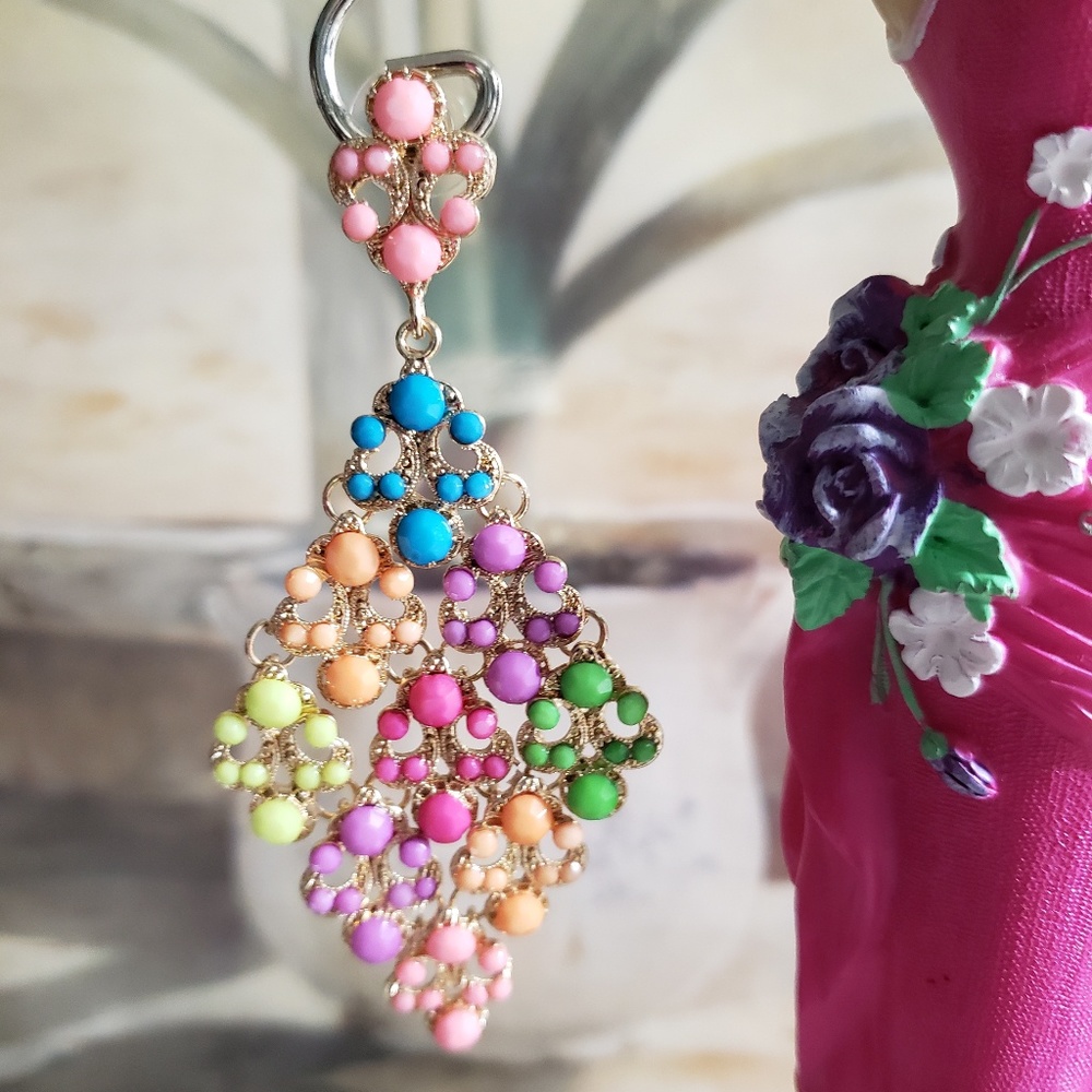 Chandelier Earrings Beaded - Picture 2 of 2